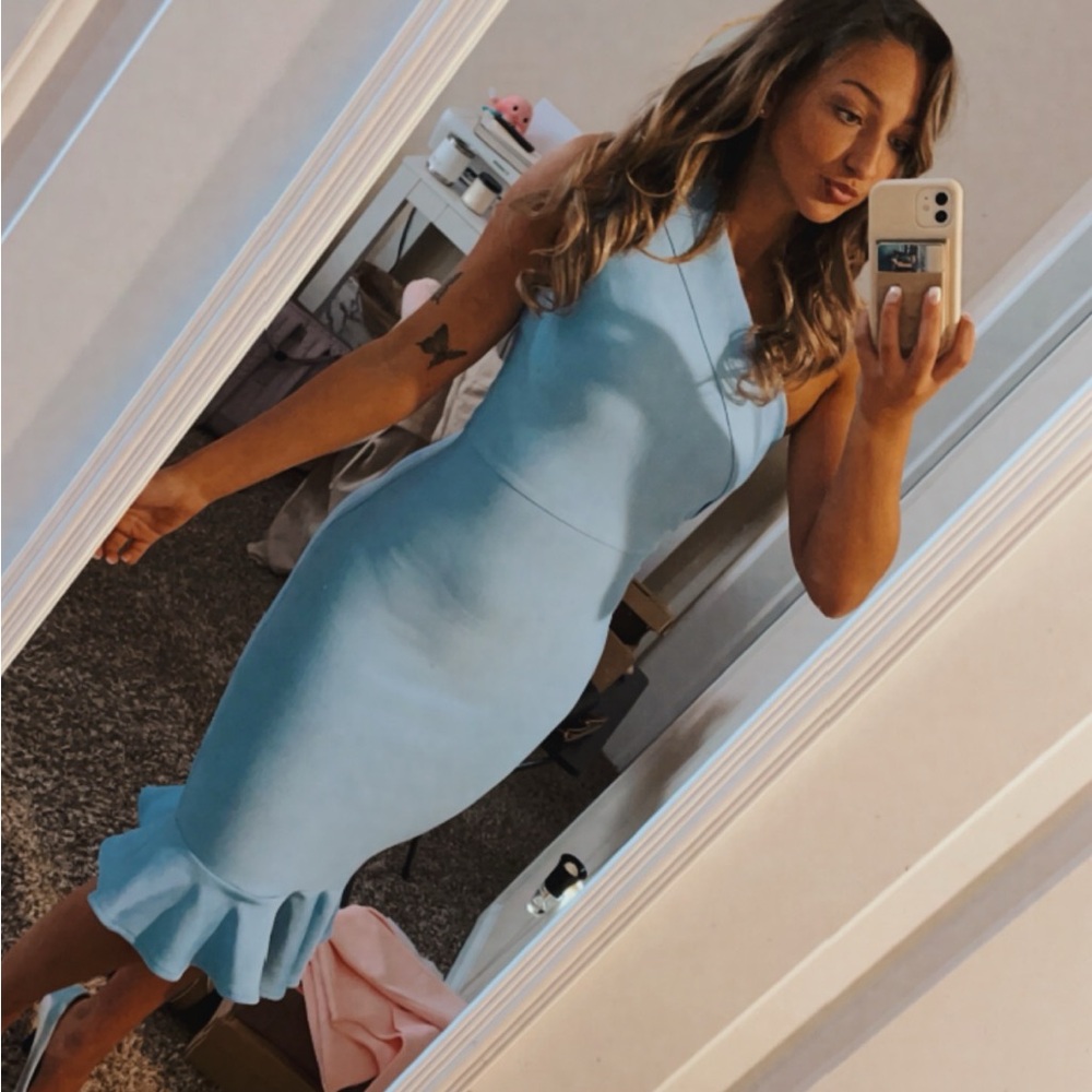 Elegant Blue Sleeveless Dress